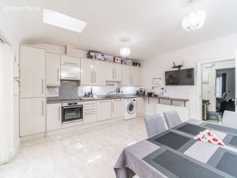 32 Market Square, Newcastle, Newcastle, Co. Dublin - Image 5