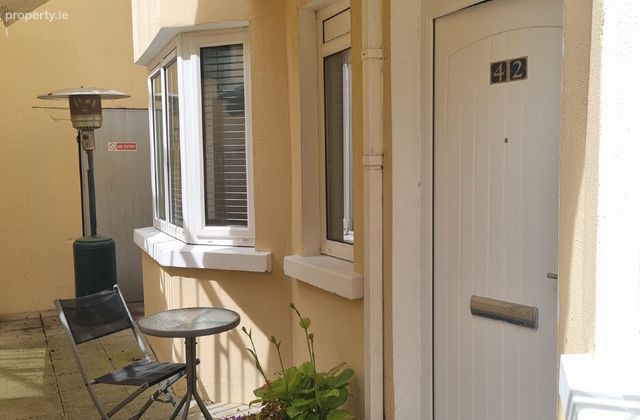 Apartment 42, The Plaza Crescent, Forster Way, Swo, Swords, Co. Dublin - Click to view photos