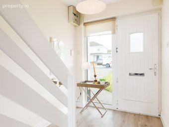 3 Sycamore Lawn, The Park, Foxrock, Dublin 18 - Image 2
