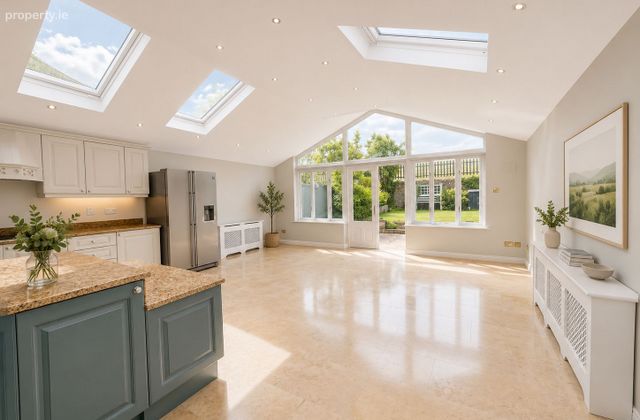 Stillorgan Heath, Stillorgan, Co. Dublin - Click to view photos