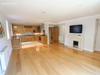 25 Beech Lodge, Farmleigh Woods, Castleknock, Dublin 15 - Image 4