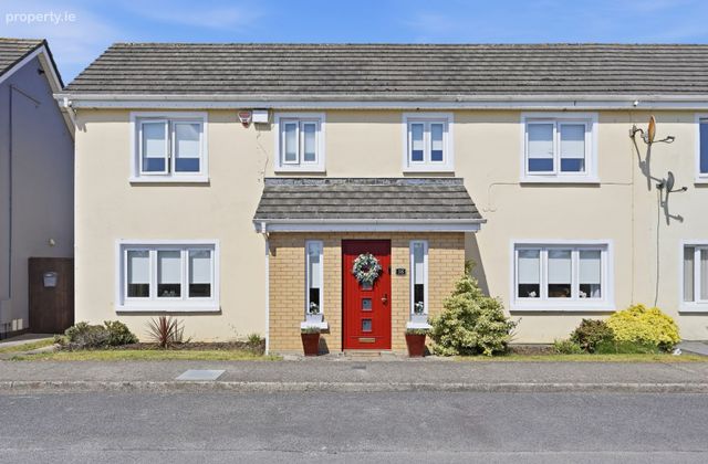 18 Chapel Farm Drive, Lusk, Co. Dublin - Click to view photos