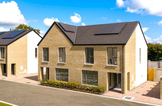 3 Bed Semi Detached, Arden Road, Tullamore, Co. Offaly - Click to view photos