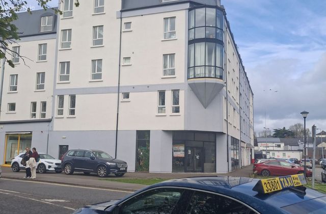 Apartment 11, Inish House, Golden Island, Athlone, Co. Westmeath - Click to view photos