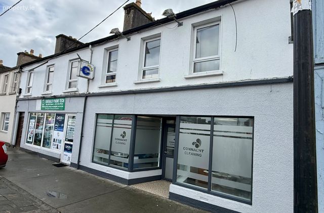 Market Square, Charlestown, Charlestown, Co. Mayo - Click to view photos