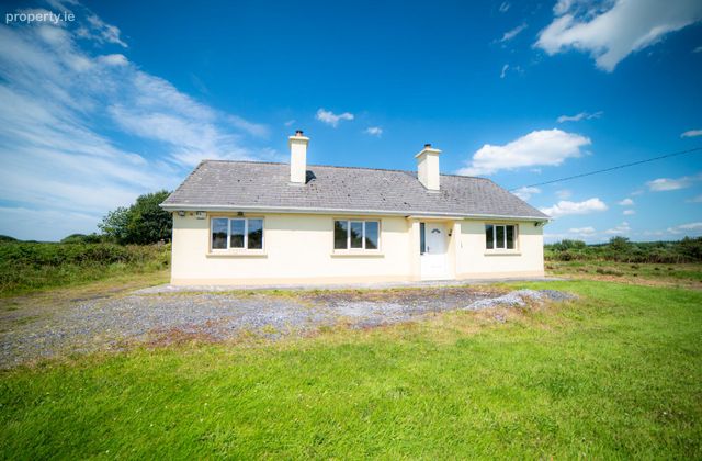 Tullahennel North, Ballylongford, Listowel, Co. Kerry - Click to view photos