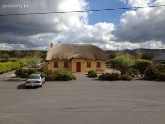 The Thatch Cottage, Strandsend, Cahersiveen, Co. Kerry