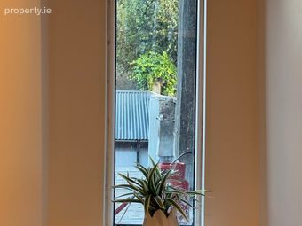 4 Park Side, Pill Road, Carrick-on-suir, Co. Tippe, Carrick-on-Suir, Co. Tipperary - Image 3
