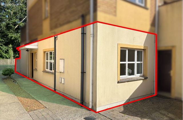 26 Station Court, The Avenue, Gorey, Co. Wexford - Click to view photos