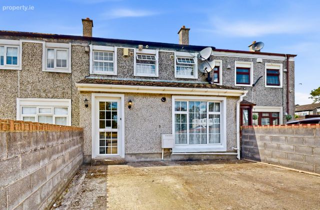 107 Buttercup Park, Dublin 17 - Click to view photos
