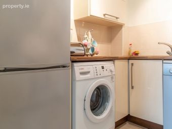 27 Fairview Close, Richmond Avenue, Ballybough, Dublin 3 - Image 5
