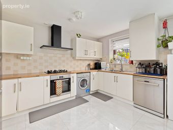 81 Castlegate Way, Adamstown, Lucan, Co. Dublin, Lucan, Co. Dublin - Image 3