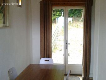 4 Courtyard Cottages, Rosnastraw, Tinahely, Co. Wicklow - Image 3