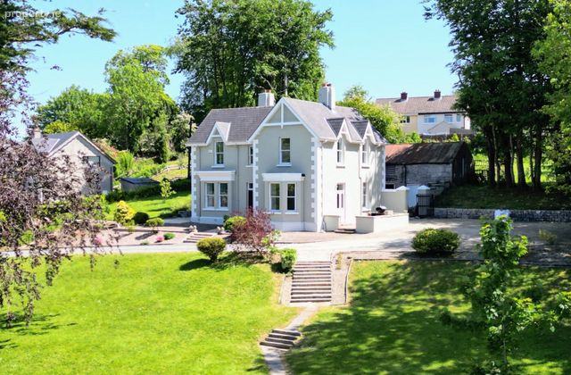 Prospect House, New Line, Manorhamilton, Manorhamilton, Co. Leitrim - Click to view photos