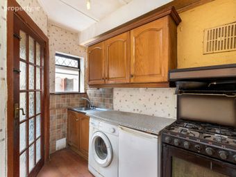 39 Brian Road, Marino, Dublin 3 - Image 5