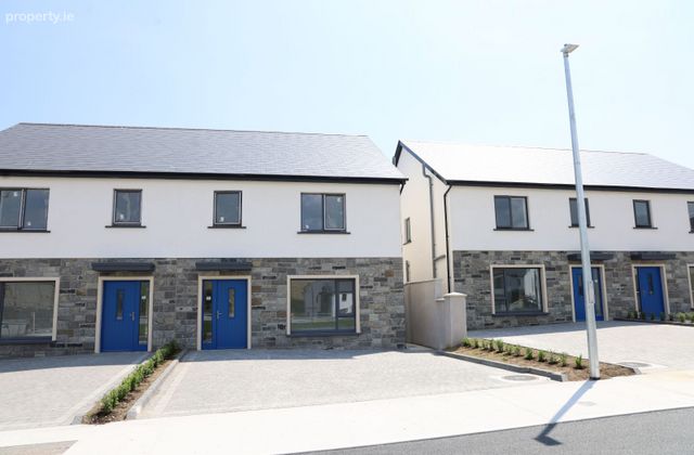 6 Chapel Hill, Knocknagarrane, Bandon, Co. Cork - Click to view photos