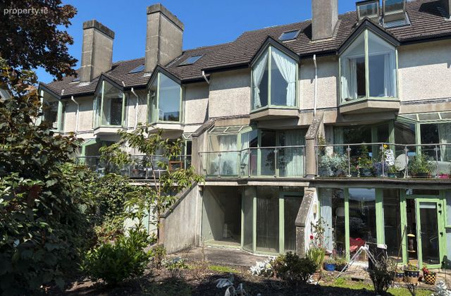 Apartment 5, Gleann Eorna, Cois Cuain, Salthill, Co. Galway - Click to view photos