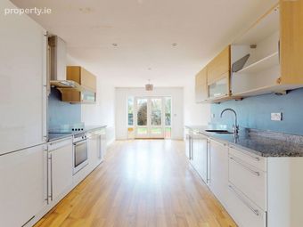 3 Hillview Crescent, Seafield, Ballymoney, Co. Wexford - Image 2
