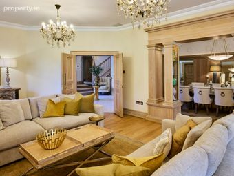 Weavers Hall, Plunkett Avenue, Foxrock, Dublin 18 - Image 5