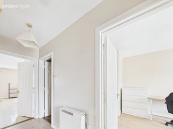 Apartment 3, Cois Caladh, Georges Quay, Waterford, Waterford City Centre, Co. Waterford - Image 2