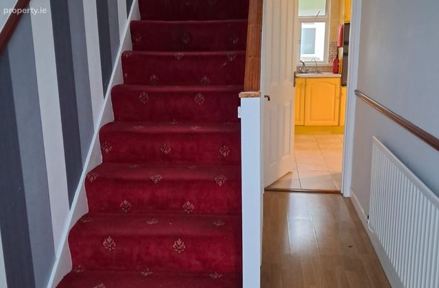 The Crescent, Seatown Park, Swords, Swords, Co. Dublin - Click to view photos