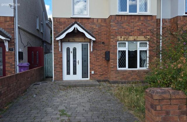10 Pynes Valley, Ballyvolane, Dillons Cross, Co. Cork - Click to view photos