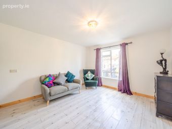11 Rathbawn Avenue, Castlebar, Castlebar, Co. Mayo - Image 3