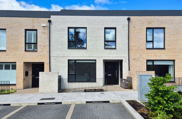 38 Stapolin Avenue, The Coast, Baldoyle, Dublin 13 - Click to view photos