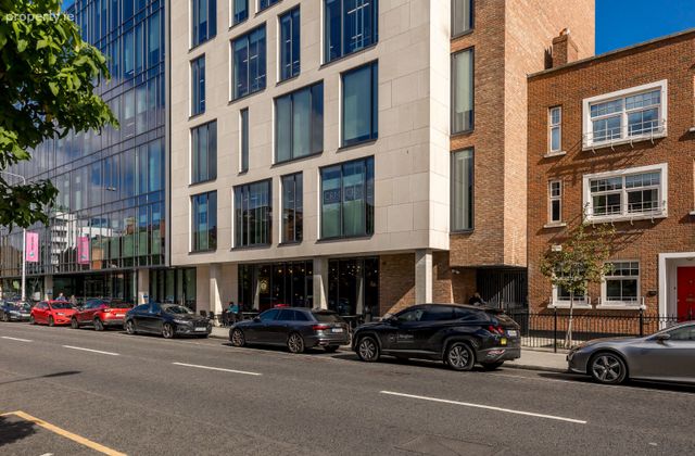 Apartment 23, Temple Court, Grand Canal Dock, Dublin 2 - Click to view photos