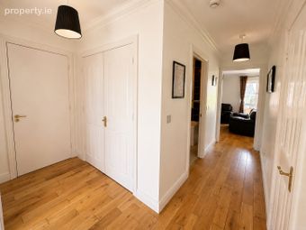19 Beechdale Court, Dublin 24, Ballycullen, Dublin 24 - Image 2