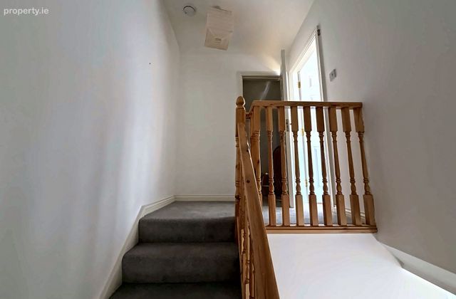 61 Ros&aacute;n Glas, Rahoon, Letteragh, Co. Galway - Click to view photos