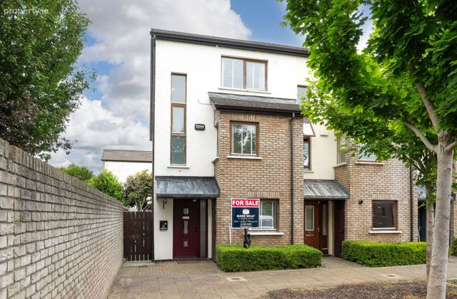 29 Hunters Way, Hunters Wood, Ballycullen, Dublin 24 - Click to view photos