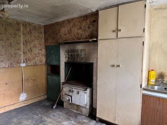 63 O'connell's Avenue, Listowel, Listowel, Co. Kerry - Image 2