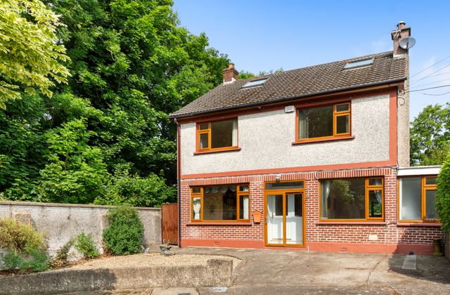 160 Clonkeen Crescent, Dun Laoghaire, Co. Dublin, Dun Laoghaire, Co. Dublin - Click to view photos