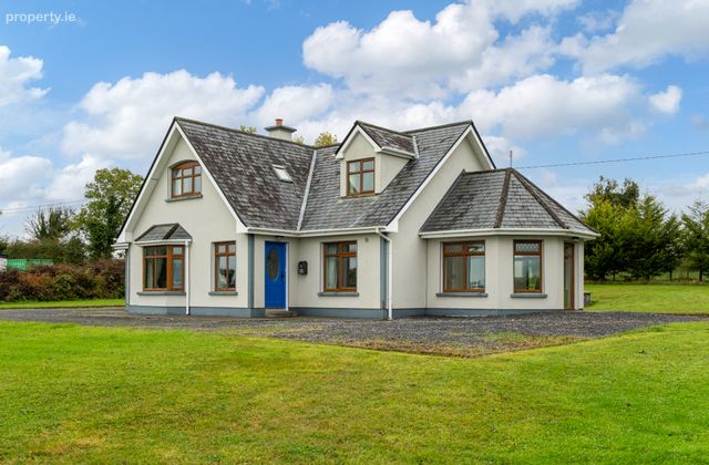 Curry, Kilmore, Co. Roscommon, Hill Street, Co. Roscommon - Click to view photos