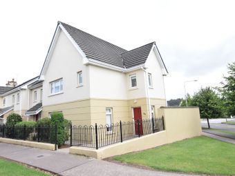 104 Clonlea, Mount Oval Village, Rochestown, Co. Cork - Image 2