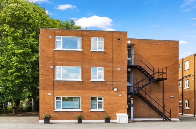 Apartment 4, Claremont Court, Sandymount, Dublin 4, Sandymount, Dublin 4 - Click to view photos