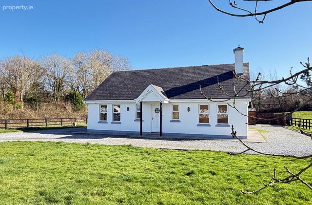 Derry, Barefield, Ennis, Ennis, Co. Clare - Click to view photos