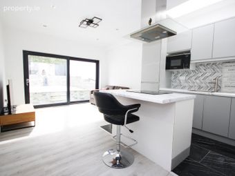 13 Hunters Hill, Ballycullen, Hunterswood, Dublin 24, Ballycullen, Dublin 24 - Image 3