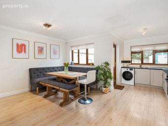 19 Woodview Park, Castleknock, Dublin, Castleknock, Dublin 15 - Image 3