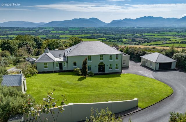 Laharan House, Milltown, Killarney, Co. Kerry - Click to view photos
