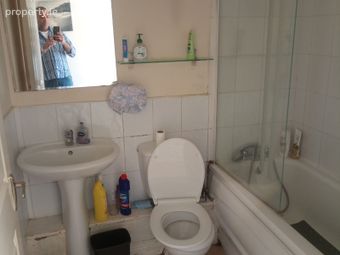 Apartment 9, Viking Wharf, Railway Square, Ennisco, Enniscorthy, Co. Wexford - Image 5