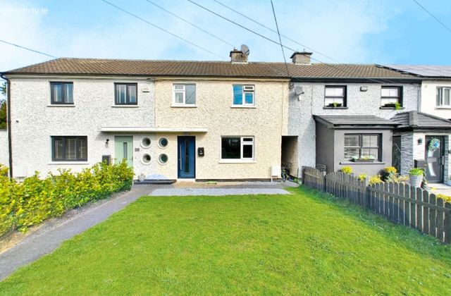 64 Ashgrove, Kill Avenue, Dun Laoghaire, Co. Dublin - Click to view photos