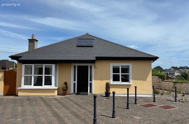 41 Railway Gardens, Lismore, Co. Waterford, Lismore, Co. Waterford - Click to view photos
