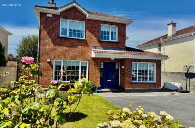 32 The Maples, Gort, Co. Galway, Gort, Co. Galway - Click to view photos