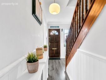 2 Beechdale Grove, Blessington, Co. Wicklow, Blessington, Co. Wicklow - Image 2