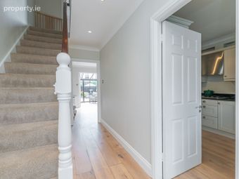 9 Bellevue Park Avenue, Booterstown, Blackrock, Co. Dublin - Image 2