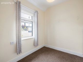 33 New Vale Cottages, Shankill, Co Dublin, Shankill, Dublin 18 - Image 5