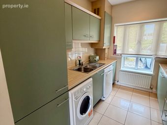 The Crescent, Farranlea Road, Cork City Centre, Co. Cork - Image 3