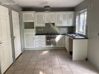 18 Croke Gardens, Thurles, Co. Tipperary - Image 5